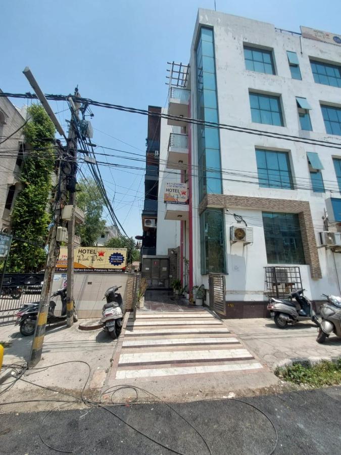 Hotel Park Pride Pitampura New Delhi, Couple Friendly Kültér fotó