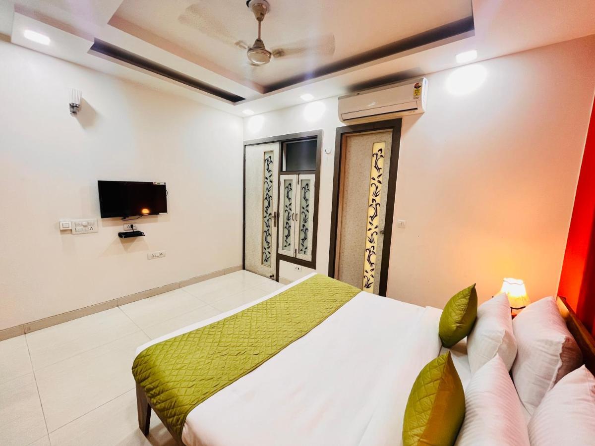 Hotel Park Pride Pitampura New Delhi, Couple Friendly Kültér fotó