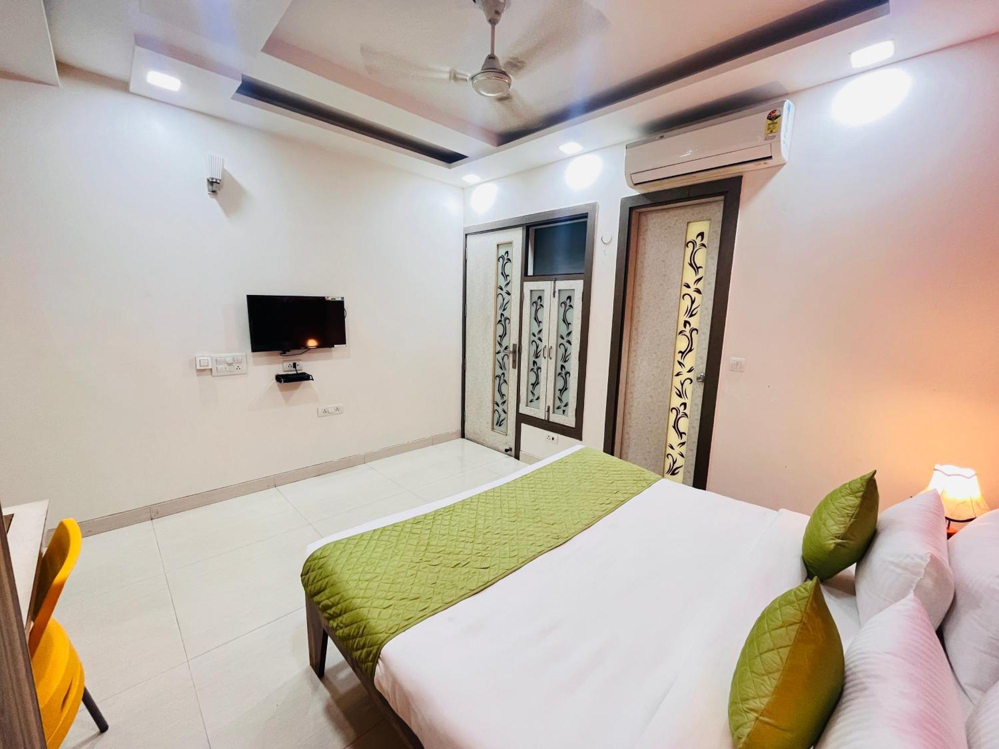 Hotel Park Pride Pitampura New Delhi, Couple Friendly Kültér fotó