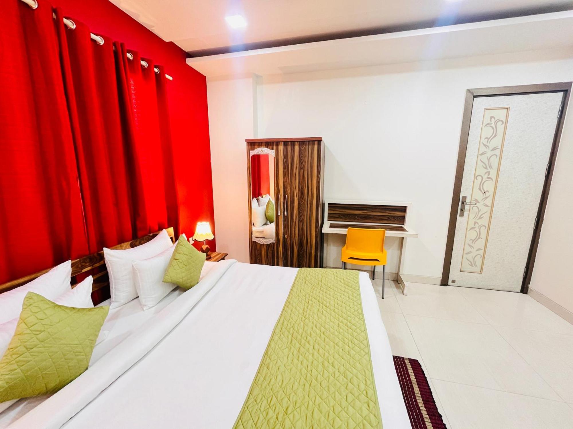 Hotel Park Pride Pitampura New Delhi, Couple Friendly Kültér fotó