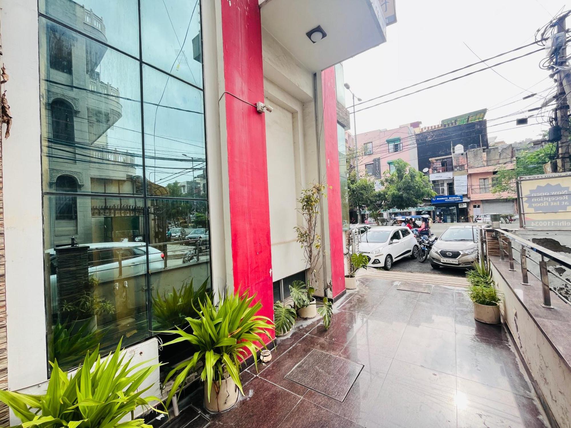 Hotel Park Pride Pitampura New Delhi, Couple Friendly Kültér fotó